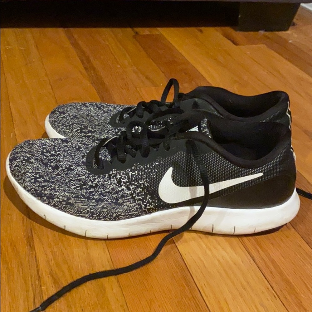 Women’s Nike running shoes